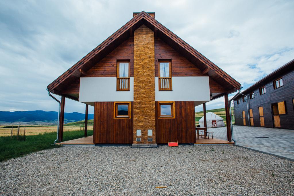 Kavalliera Pensiune Cotormani Exterior foto